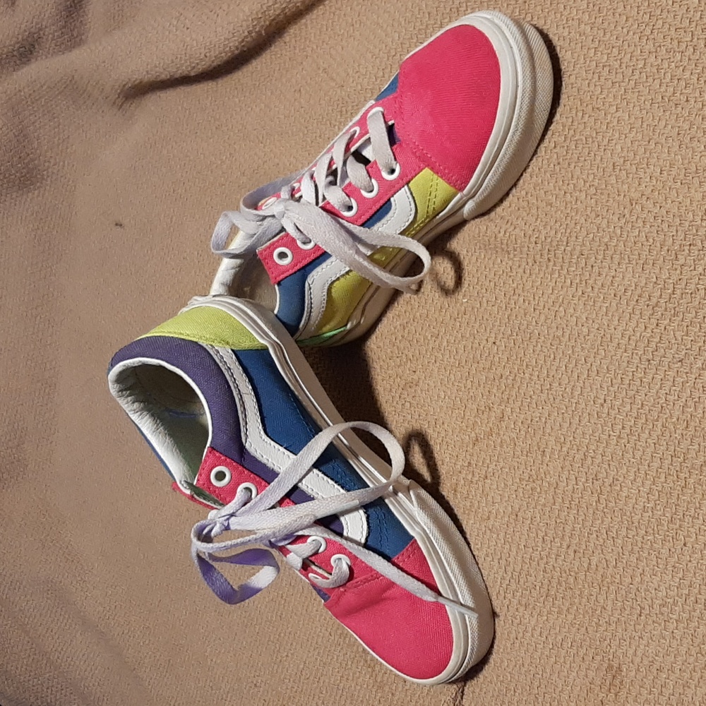 Multicolored kids Vans!